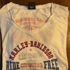 Harley-Davidson Cream Tee with Red Logo
